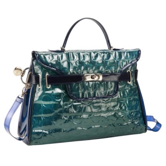 FIAT 500 purse NEW, TAGS ATTACHED - Picture 1 of 10